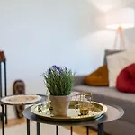 Lejlighed 1og Mitte Helle 70m 2 Naehe Salzburg By Interhome