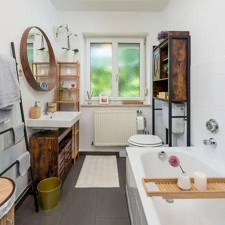 Lejlighed 1og Mitte Helle 70m 2 Naehe Salzburg By Interhome