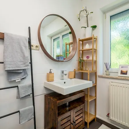 Lejlighed 1og Mitte Helle 70m 2 Naehe Salzburg By Interhome *