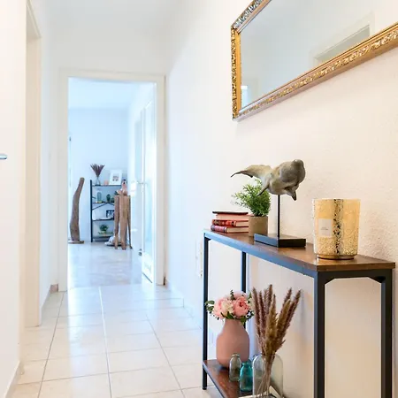 1og Mitte Helle 70m 2 Naehe Salzburg By Interhome * Freilassing